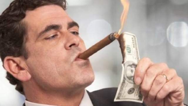 La flat tax sui Paperoni attirer&agrave; i ricconi in Italia