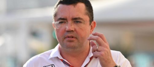 Eric Boullier en el pit wall, durante los test de pretemporada 2017