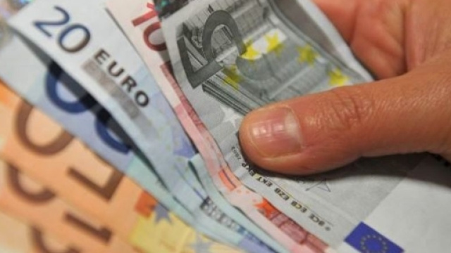 Assegno di povert&agrave; 2016: ecco i requisiti per ottenerlo - today.it