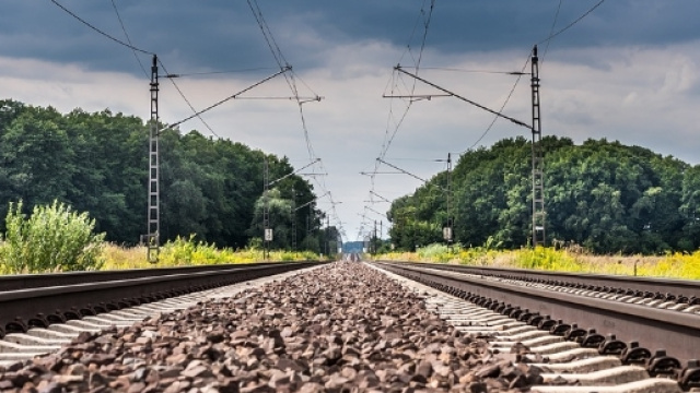 Catanzaro, selfie con il treno in corsa: 13enne travolto e ucciso ... - ilgiornale.it