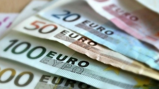 Il reddito d'inclusione &egrave; legge: chi pu&ograve; richiederlo