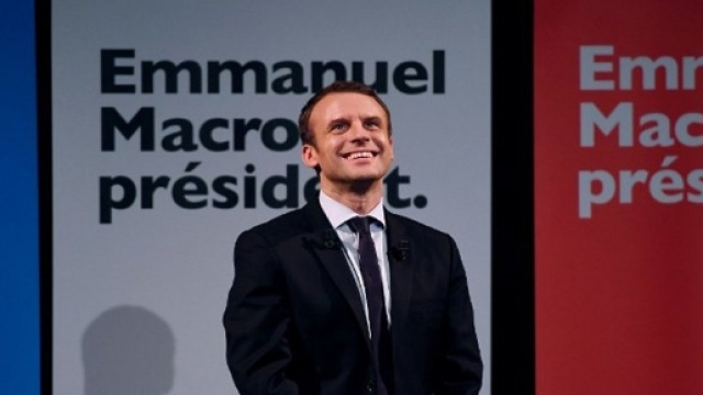 La campagne &eacute;lectorale d'Emmanuel Macron a le vent en poupe.