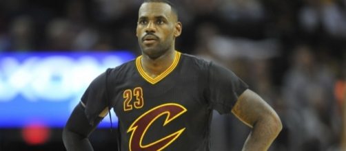 LeBron James 'Loves' the Sleeved Jersey He Ripped | SLAMonline - slamonline.com