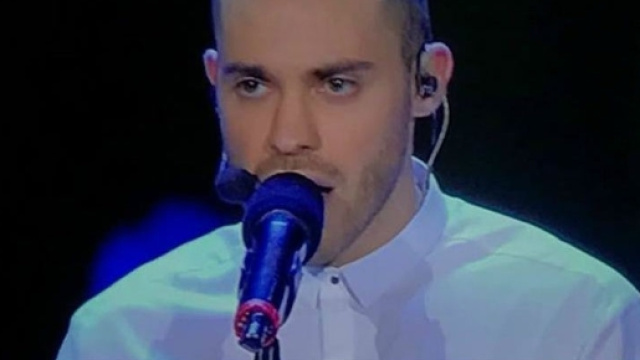 Amici 16 Lo Strego eliminato dalla scuola