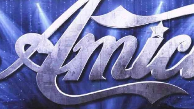 Amici 2017: terza puntata del serale, l'eliminato e gli ospiti che duetteranno con gli allievi