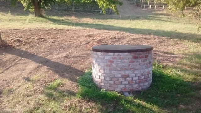 &Egrave; caduto in un pozzo in muratura come questo un bimbo di soli 2 anni a Velletri - Foto: habitissimo.