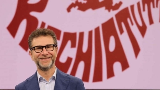 Fabio Fazio pronto a rischiare tutto pur di mantenere il suo stipendio milionario in Rai