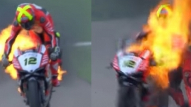 La moto Ducati del pilota Xavi Fores.