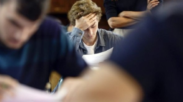 L'enseignante qui a abus&eacute;e de l'enfant de 15 ans