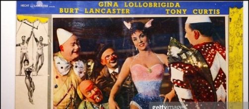 Gina Lollobrigida stars in 1950s film Trapeze