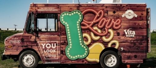 Good Stuff Pet Truck &mdash; Spot Magazine - spotmagazine.net