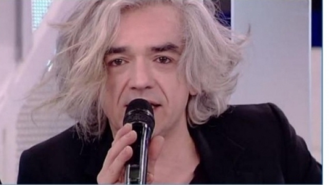 Anticipazioni Amici: Morgan, fuori controllo, perde anche Oliviero.