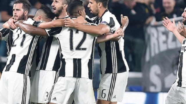 Champions League, Juventus-Barcellona 3-0: super Dybala e Chiellini stendono Luis Enrique