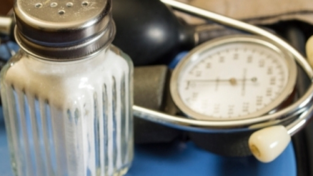 Ipertensione: meno sale e pi&ugrave; potassio nella dieta