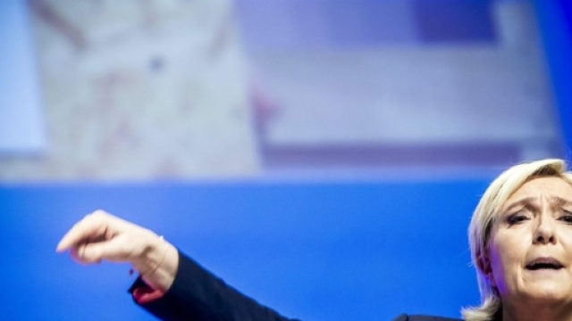 V&eacute;l d'Hiv: Marine Le Pen persiste dans l'irresponsabilit&eacute; - Lib&eacute;ration - liberation.fr