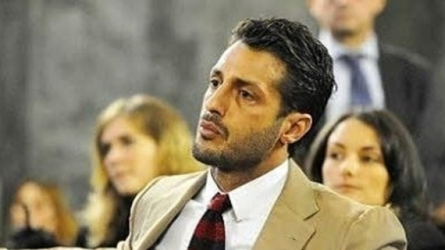 Fabrizio Corona lancia accuse pesanti davanti ai giudici