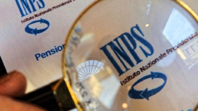 Pensioni INPS, slitta l'APE volontaria: come chiederla da met&agrave; maggio.