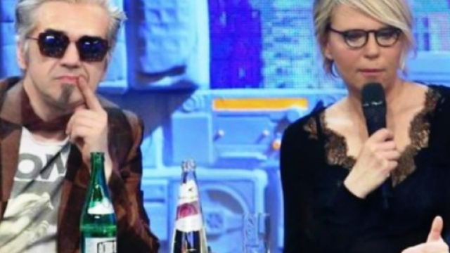 #Morgan si scaglia contro #MariaDeFilippi: il web si divide. #BlastingNews