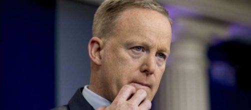 Spicer apologizes for 'insensitive' reference to Holocaust (Image via chron.com)