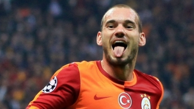 Calciomercato: Sneijder potrebbe diventare un nuovo calciatore della Roma