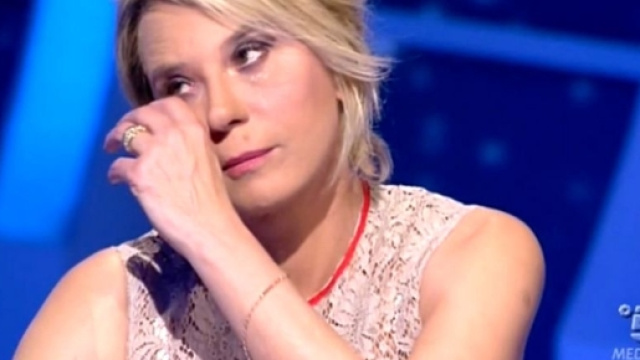 C'&egrave; posta per te, Maria De Filippi piange per la storia di Antonio ... - today.it