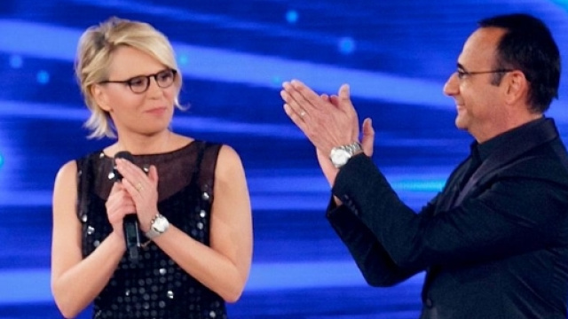 Clamorse accuse contro Maria De Filippi e Amici 16