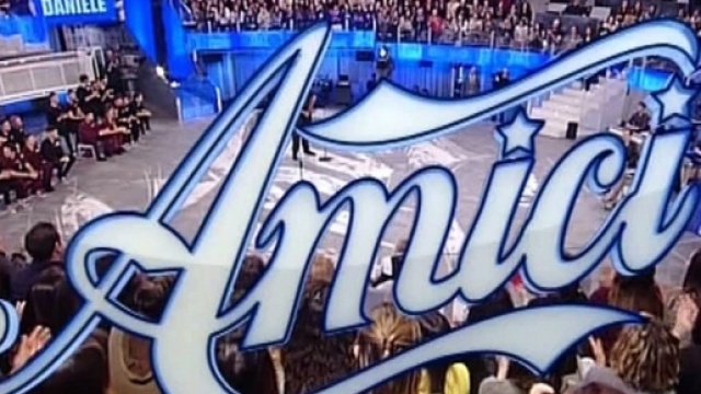 Amici 16: chi abbandoner&agrave; il sogno di vincere il montepremi finale?