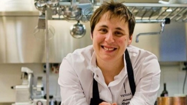 Antonia Klugmann sostituir&agrave; Carlo Cracco nella giuria di MasterChef 7.