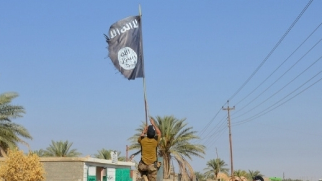 Bomba sganciata da Donald Trump su base Isis in Afghanistan
