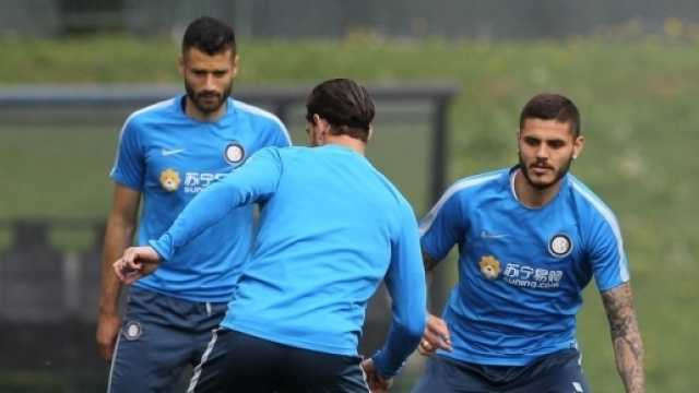Inter, Icardi a tutto campo prima del derby: 'I tifosi credano in noi'