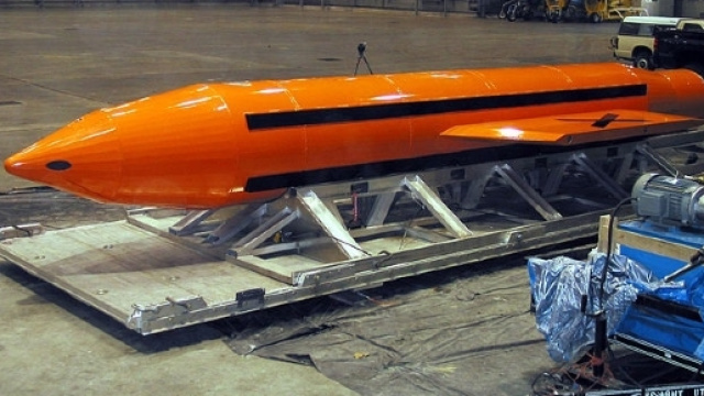 La 'madre di tutte le bombe', sganciata dall'amministrazione Trump in Afghanistan