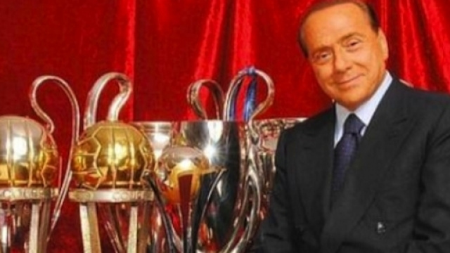 Milan, l'addio ufficiale di Berlusconi