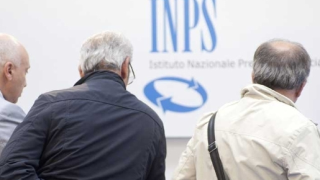 Quattordicesima ai pensionati, l'INPS paga dal primo luglio: cosa cambia cisl-bergamo.it