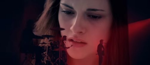 "Neutron Star Collision (Love Is Forever)", da banda Muse, foi trilha de "Eclipse"