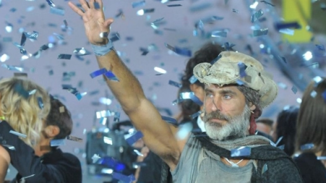 Isola dei Famosi 2017: Raz Degan saluta il pubblico subito dopo il trionfo