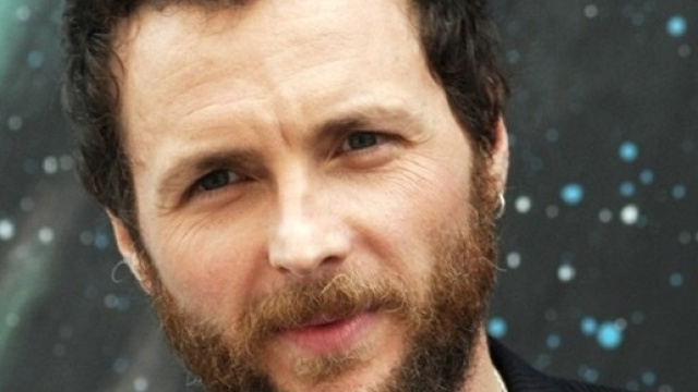 Jovanotti si schiera a favore dei disabili siciliani e attacca Crocetta