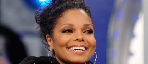 Janet Jackson shows first picture of baby - Photo: Blasting News Library - inquisitr.com