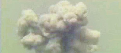 U.S. drops 'mother of all bombs' on ISIS in Afghanistan | Daily ... - dailymail.co.uk