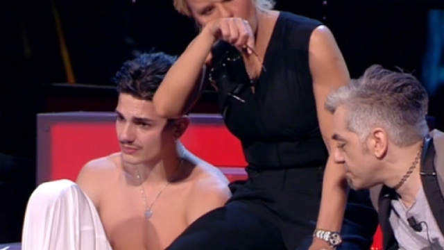 Amici 2017 serale | 15 aprile 2017: eliminato