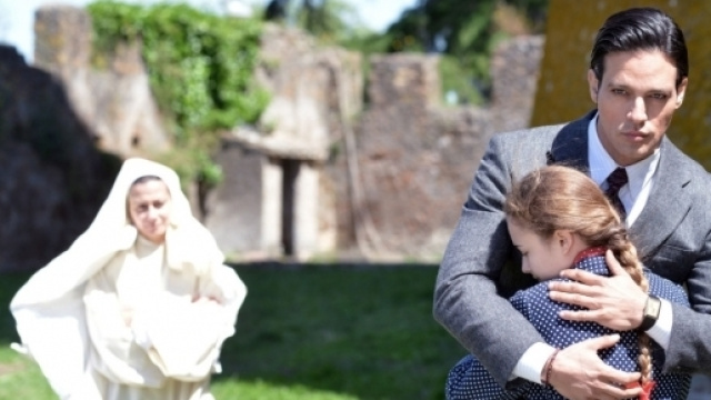 Tonio riabbraccia sua figlia Antonia