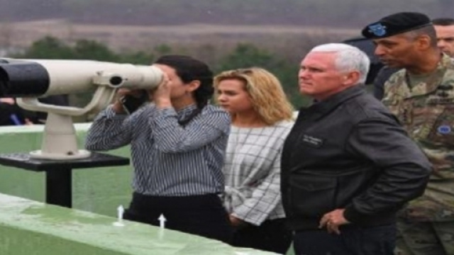 Mike Pence en visite &agrave; la fronti&egrave;re entre les deux Cor&eacute;es