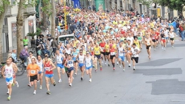 Un'immagine della Maratonina di prato che ha visto impegnato anche Matteo Renzi
