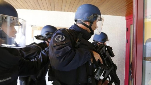 A Parigi arrestate 4 persone per un attacco imminente