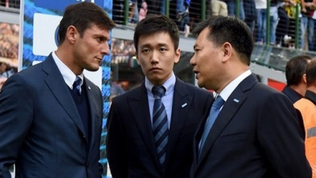 Inter, offerta monstre di Zhang Jindong per Simeone o Conte