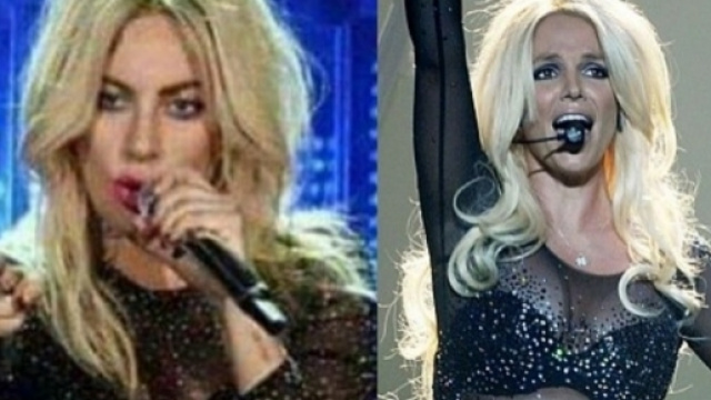 #LadyGaga si ispira a #BritneySpears, sul palco del 'Coachella 2017'. #BlastingNews