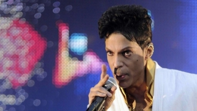 Prince, trovate in casa pillole contraffatte - Musica - Spettacoli ... - repubblica.it