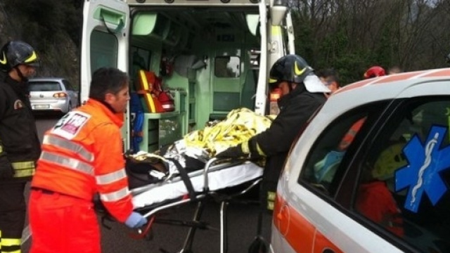 Calabria: 4 ragazzi feriti in un sinistro (foto di repertorio)