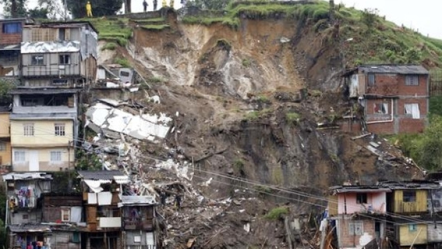 Nuova frana in Colombia a Manizales: 11 morti e 20 dispersi
