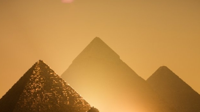 Le piramidi di Giza sono state costruite dagli alieni? - smithsonianmag.com