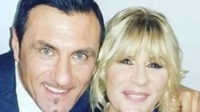 Uomini e Donne, Sossio attratto da Gemma